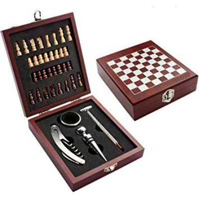 SET DE VINO 4 ACCESORIOS CON JUEGO DE AJEDREZ