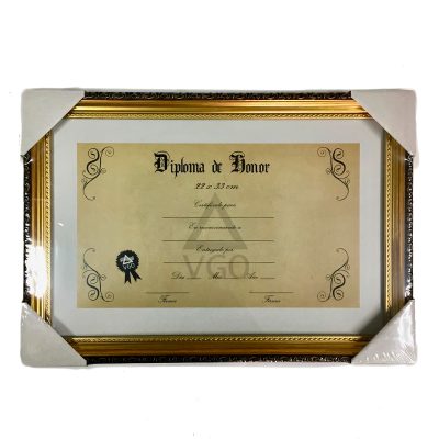 MARCO DE DIPLOMA DORADO 22 X 33 CM